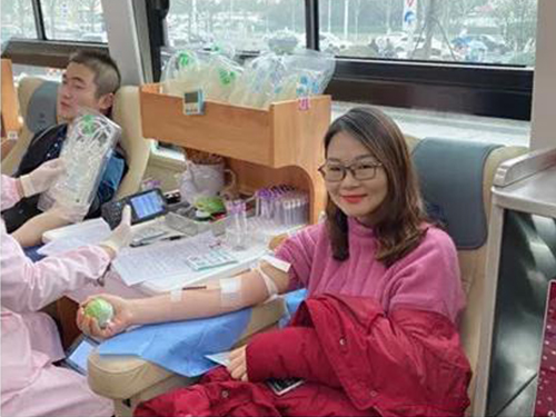 熱心公益，無償獻(xiàn)血