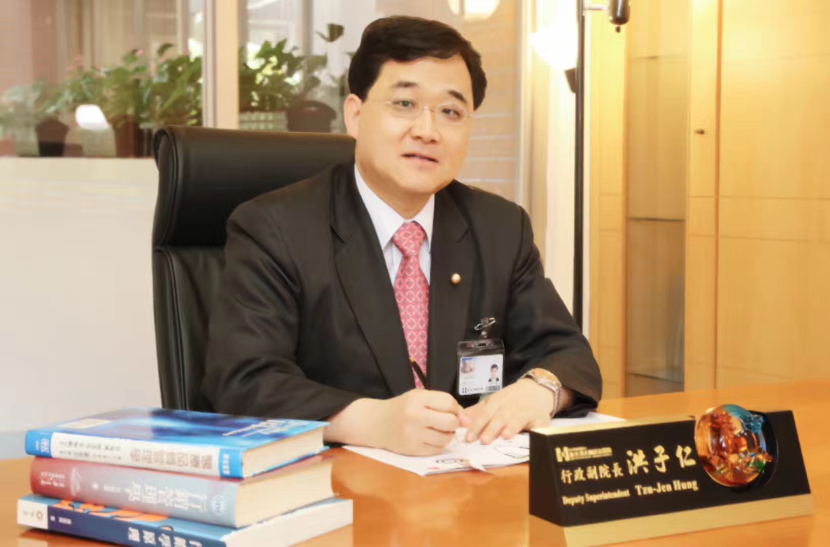 臺灣新光醫院副院長洪子仁受邀擔任大陸地區規模大的健康管理公司培訓講師