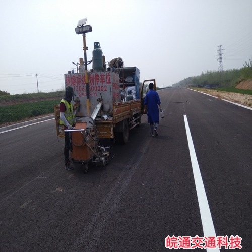 滁州大道道路标线施工