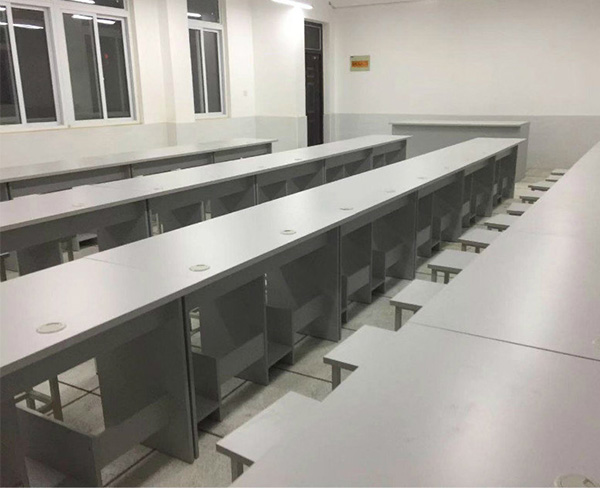 马鞍山姥桥中学小学微机房电脑桌