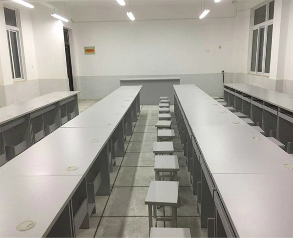 马鞍山姥桥中学小学微机房电脑桌