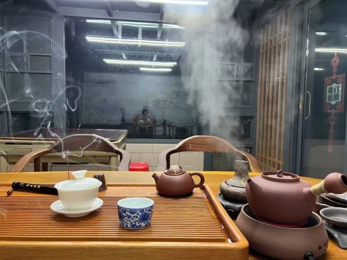 对真正懂香的人来说,奇楠不只是佩戴,更是一种心性 对真正懂香的人来说,奇楠不只是佩戴,更是一种心性