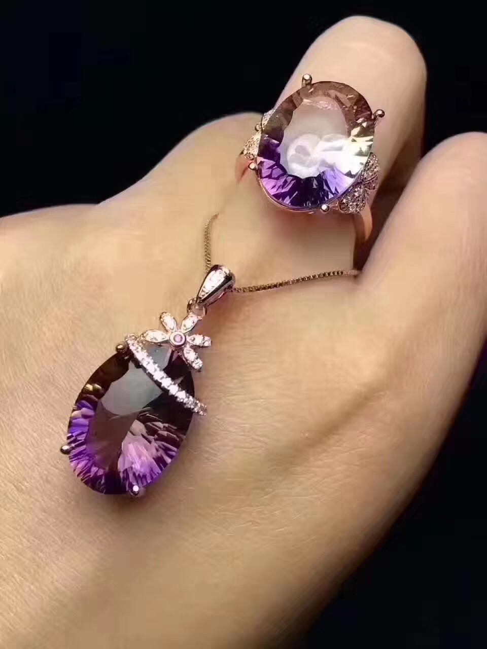 s925天然紫水晶吊坠-s925银镶宝石吊坠-产品中心-金恒久珠宝镶嵌加工