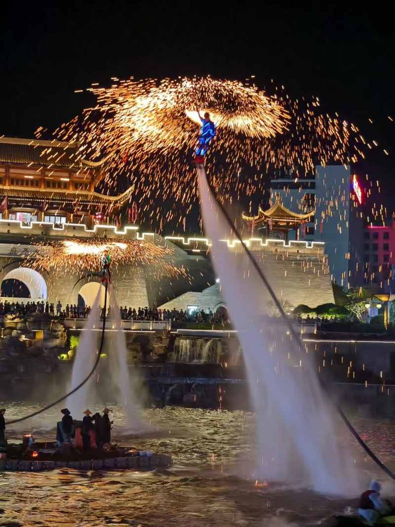 2026年国威通信厂家在崇左召开代理商大会报道图片展示