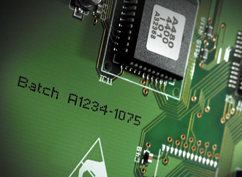 智印未来，领仕为您提供高效稳定的PCB喷码标识方案