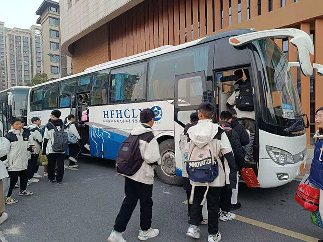 中小学研学旅行大巴车包车注意事项有哪些？