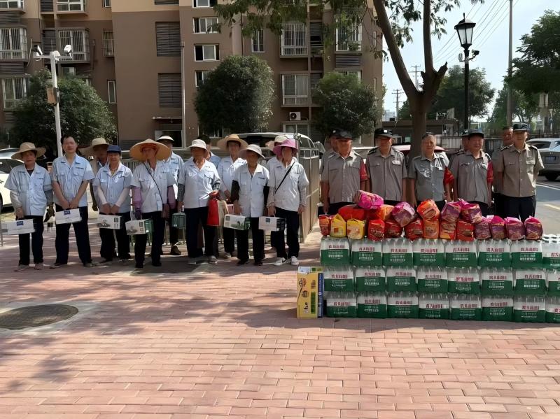 炎夏送清涼·驛站暖民心