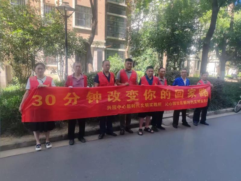 凝心聚力戰酷暑，環境提升護家園