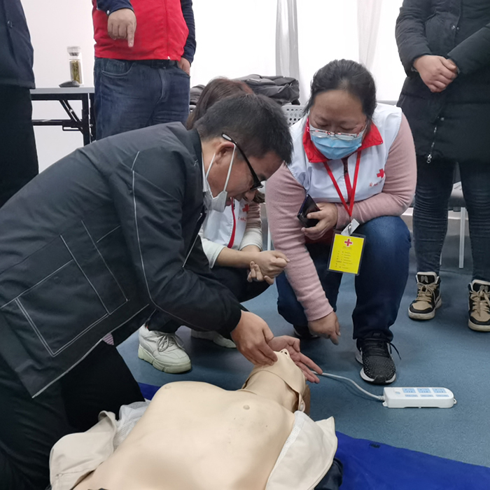 安全你我，爱心相伴，红十字会应急救护培训