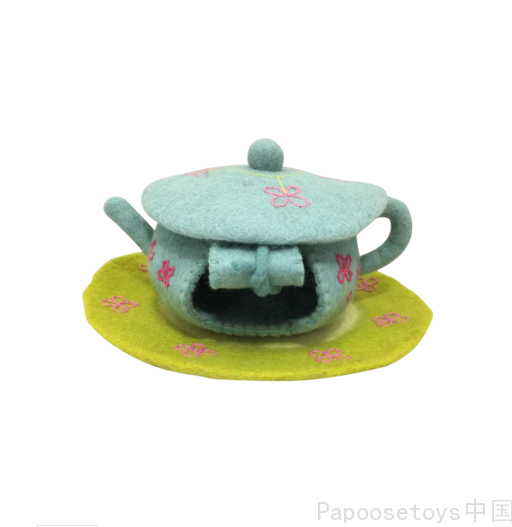 Fairy Teapot House and Mat.png