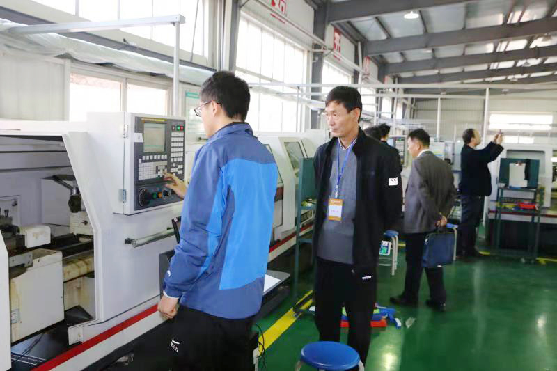 第三届职业技能大赛暨首届首席技师颁奖仪式