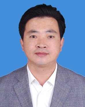 李根杰