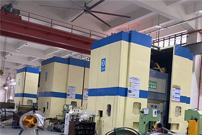 200T高速?zèng)_設(shè)備