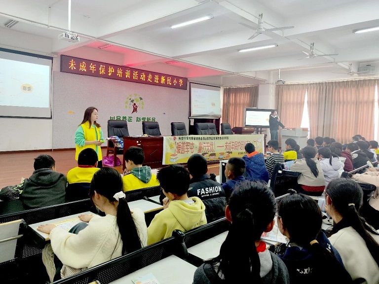 慈善护航成长 守护花开无恙