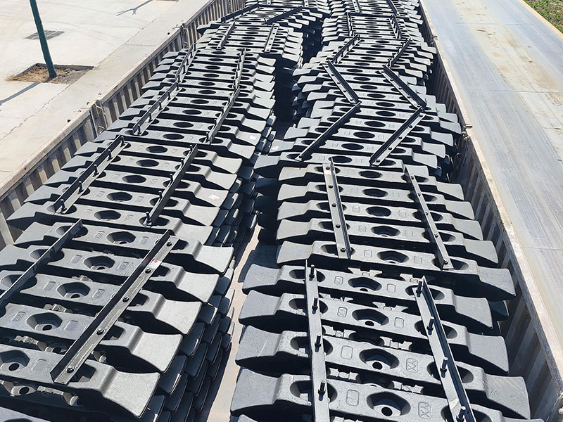 挖掘机上的链轮有什么作用？