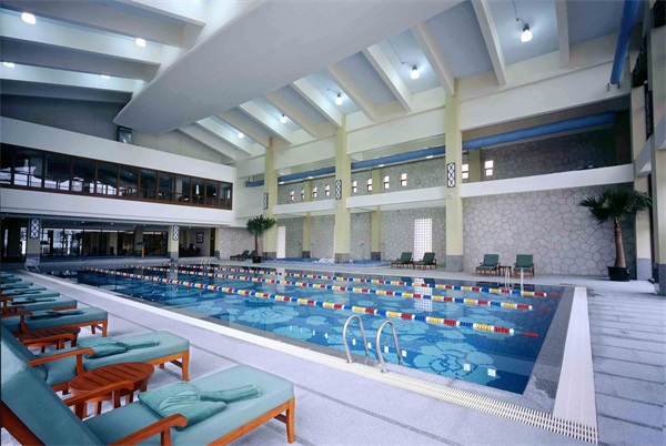 恒温泳池