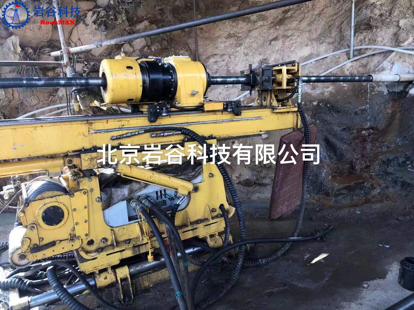 川藏鐵路超深水平孔滯彈性法