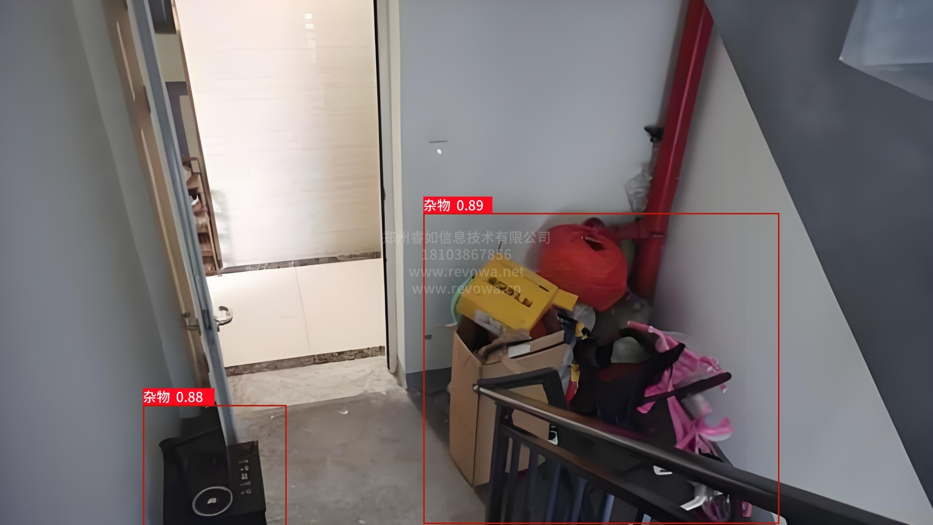 自动识别楼道杂物堆放监测系统